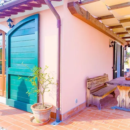 Villino Al Dotto 度假居 *